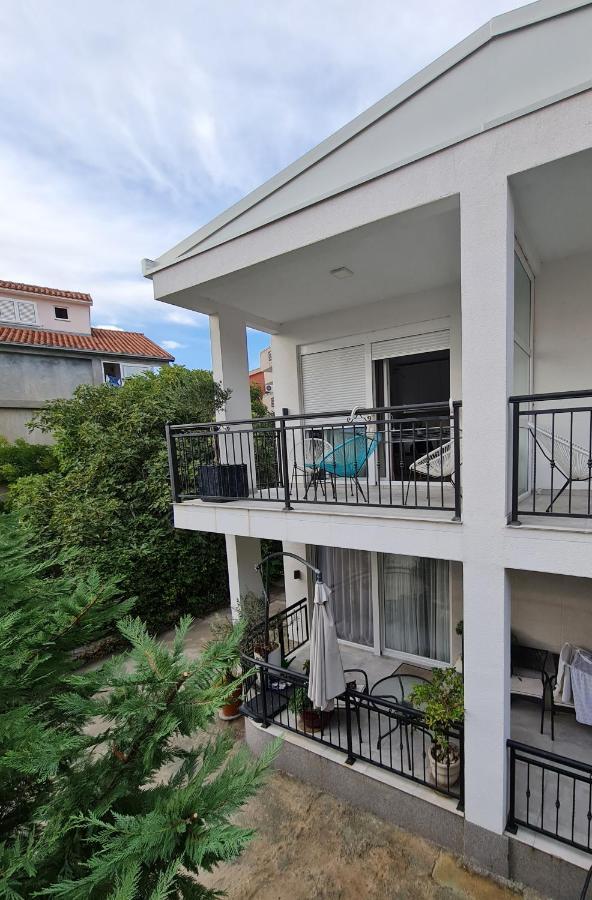 Apartments Tivat Bagian luar foto