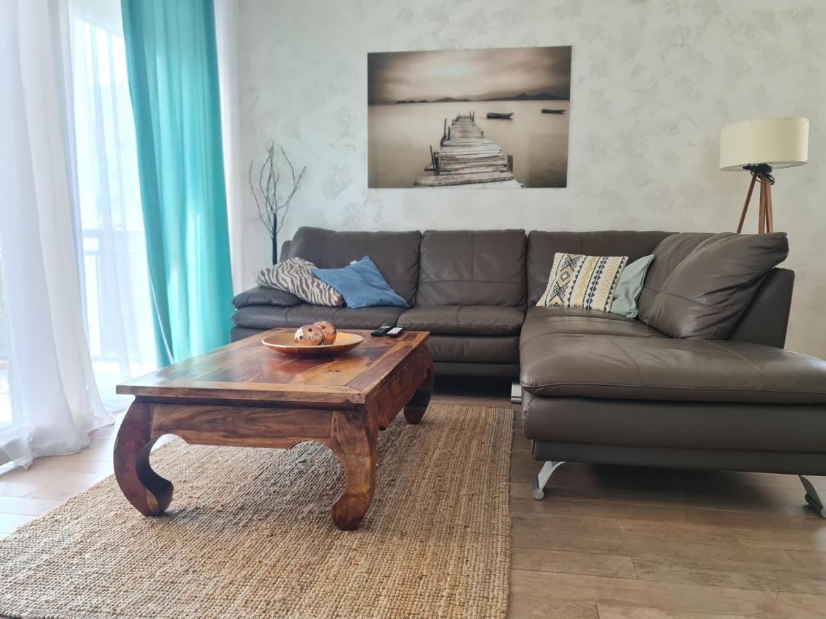 Apartments Tivat Bagian luar foto