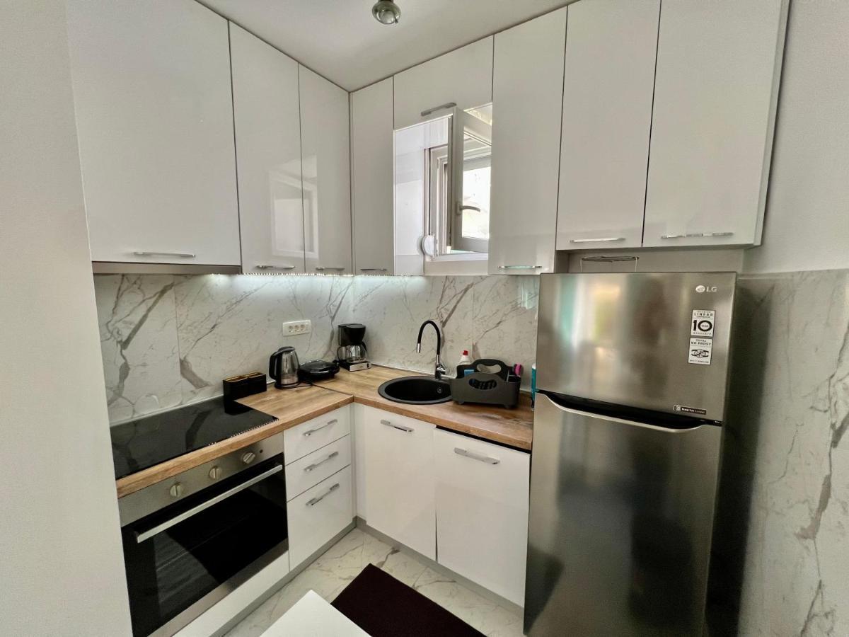Apartments Tivat Bagian luar foto