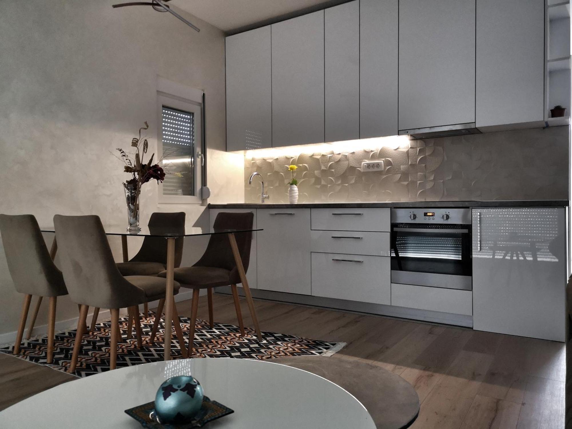 Apartments Tivat Bagian luar foto