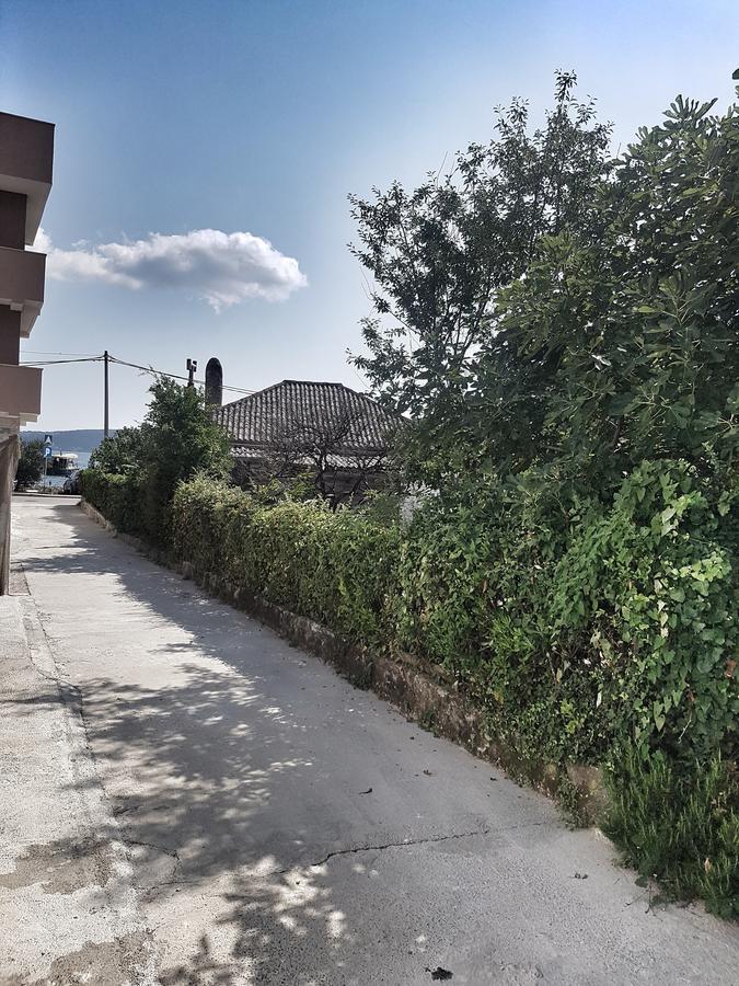 Apartments Tivat Bagian luar foto